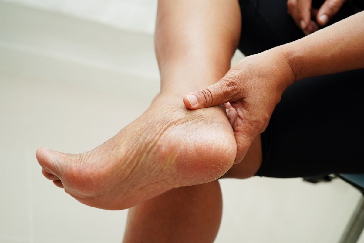 Laser Therapy for Running & Athlete Foot Pain - Faster Recovery From Sports Injuries